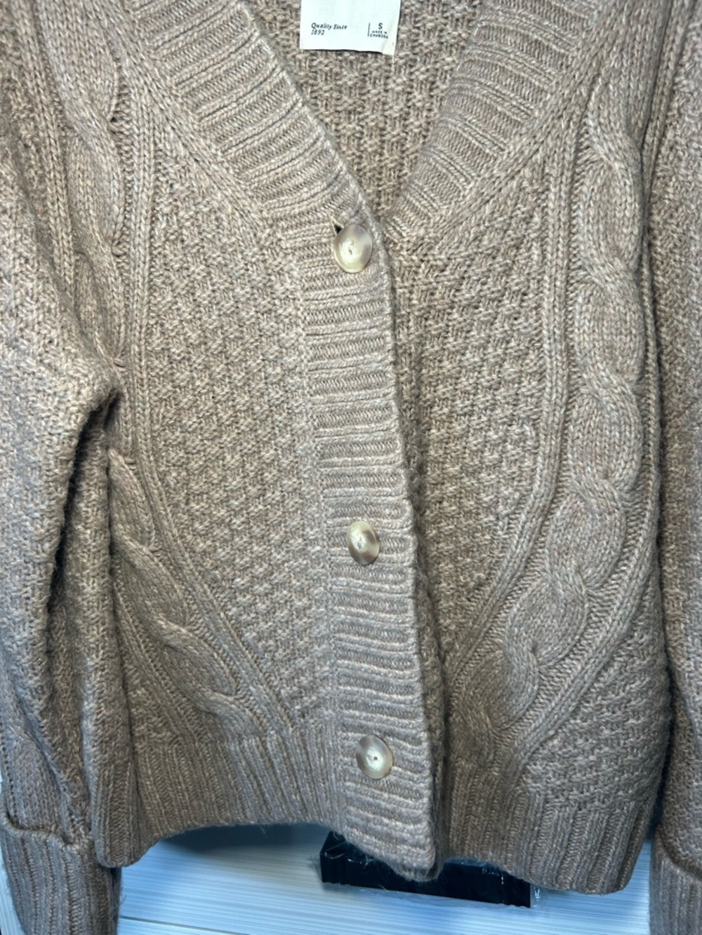 Abercrombie & Fitch Women's Taupe Cable Button-Front Cardigan - Picture 4 of 7